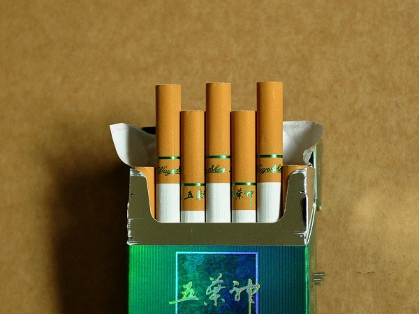 香烟椰树多少钱_椰树香烟_香烟椰树生产时间