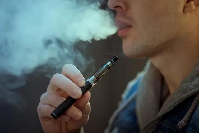香烟_香烟纸管批发_香烟烟管生产机器