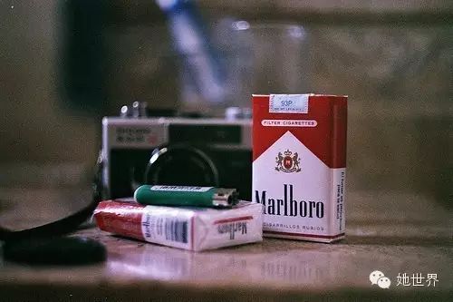 香烟万宝路价格_万宝路香烟_香烟万宝路是哪国的