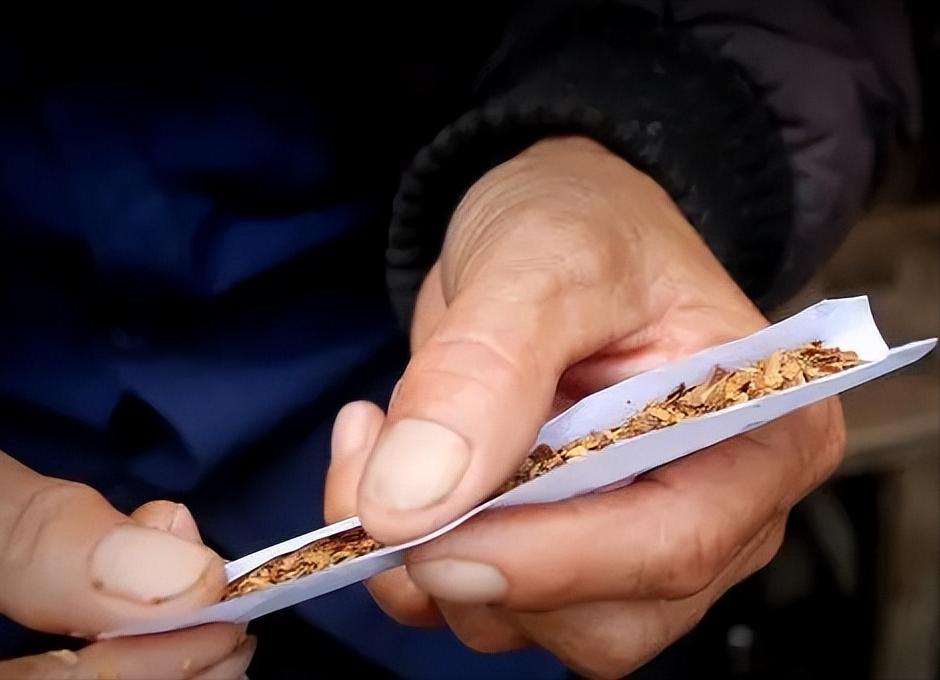 小熊猫香烟云烟_云烟香烟_细支香烟云烟