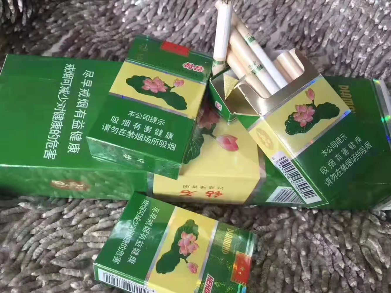 金鹿香烟_金鹿烟盒_金鹿香烟价格表